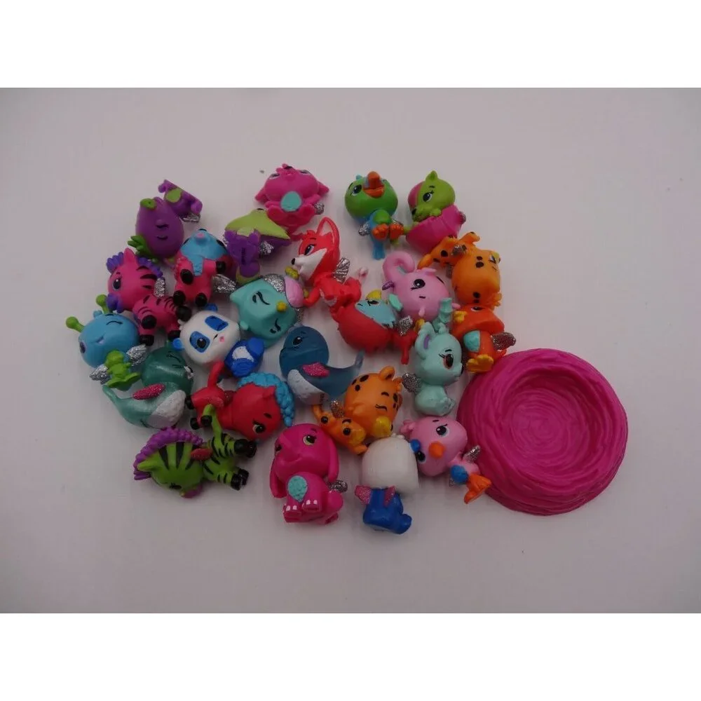 Hatchimals CollEGGtibles Tree House Hatchimal Nursery Playset an Eggcartons and‎